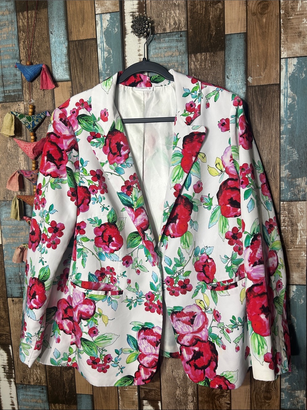 Susan Graver White Blazer with Pink & Red Floral Print
